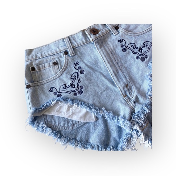 HTF: One Teaspoon ☻︎ One of a Kind Vintage Roller Shorts ☻︎ Embroidery + Leather - Picture 7 of 16